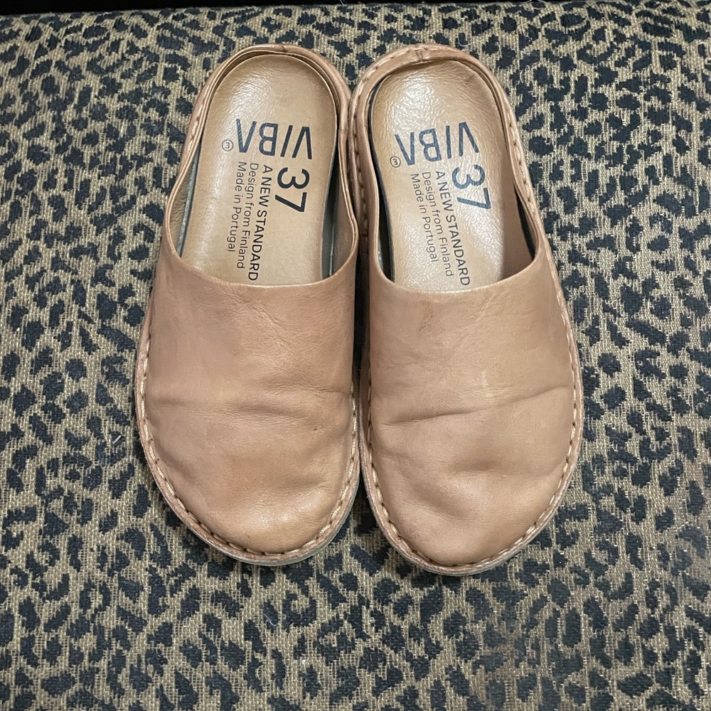 ViBA comfortable mules EUC